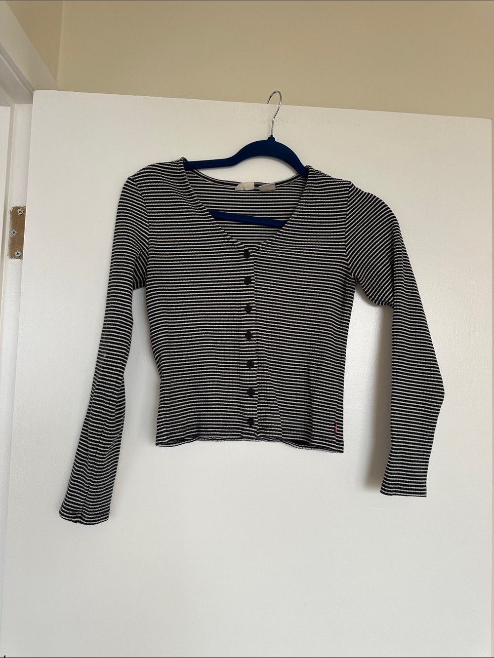 Levi's Black & White Striped Button-Front Long Sleeve Tee